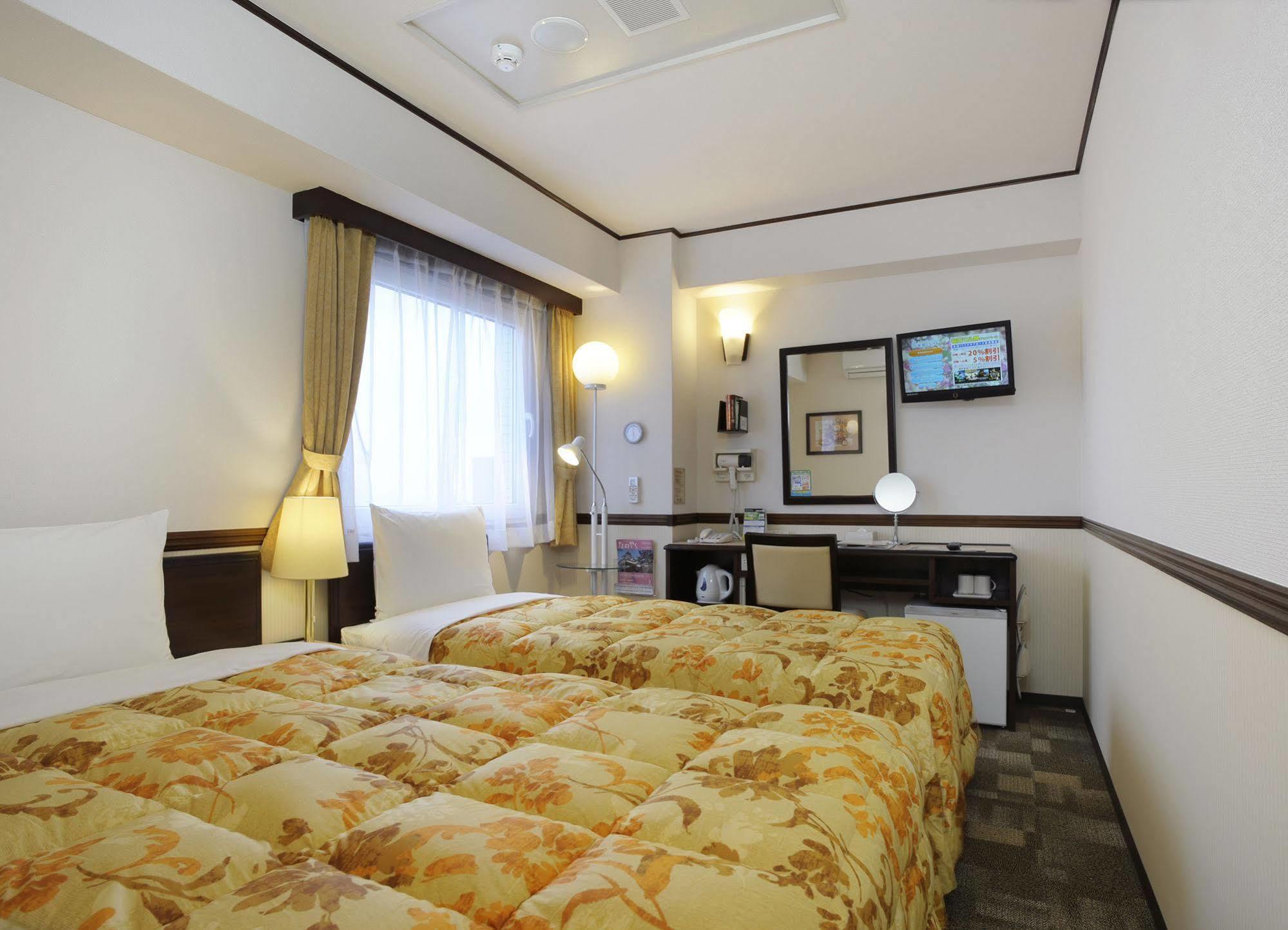 Toyoko Inn Fukushima-Eki Higashi-Guchi No 2 Fukushima  Zewnętrze zdjęcie