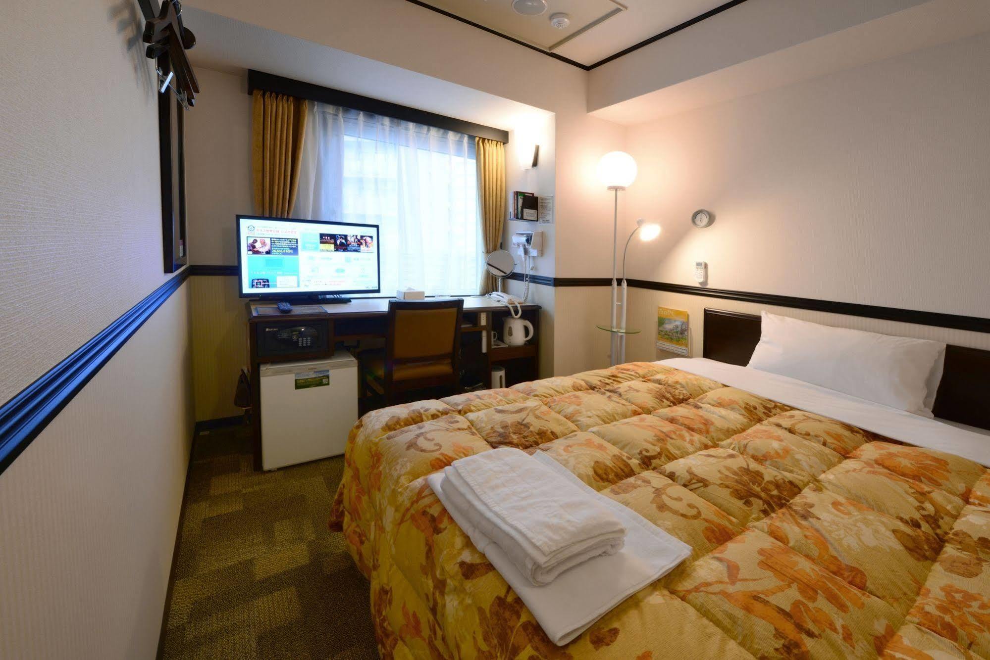 Toyoko Inn Fukushima-Eki Higashi-Guchi No 2 Fukushima  Zewnętrze zdjęcie